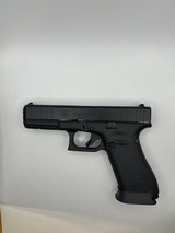GLOCK 17 GEN 5 9MM LUGER (9X19 PARA) - 1 of 3