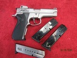 SMITH & WESSON 5906 9MM 4 MAGS 9MM LUGER (9X19 PARA) - 1 of 3