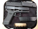 GLOCK 22 G22 Gen 5 .40 S&W - 3 of 3