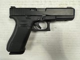 GLOCK 17M 9MM Night Sights 9MM LUGER (9X19 PARA) - 1 of 3
