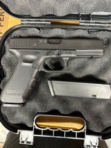 GLOCK G17 GEN 4 POLICE TRADE IN 9MM LUGER (9X19 PARA) - 1 of 3