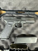 GLOCK 17 GEN 3 LEO TRADE IN 9MM LUGER (9X19 PARA) - 1 of 3