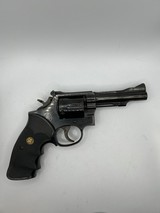 SMITH & WESSON 15-4 .38 SPL - 2 of 3
