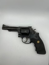 SMITH & WESSON 15-4 .38 SPL - 1 of 3