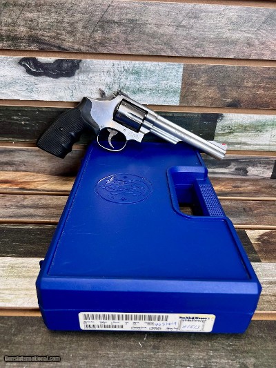 SMITH & WESSON 66-4 .357 MAG