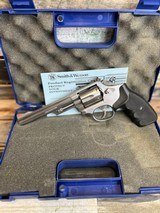 SMITH & WESSON 66-4 .357 MAG - 2 of 3