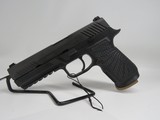 SIG SAUER P320 WILSON COMBAT 9MM LUGER (9X19 PARA) - 1 of 3