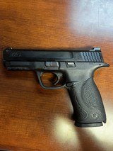 SMITH & WESSON M&P 9 9MM LUGER (9X19 PARA) - 1 of 2