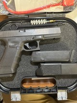 GLOCK 22 G22 GEN 4 .40 (Night Sights) POLICE TRADE IN .40 CALIBER