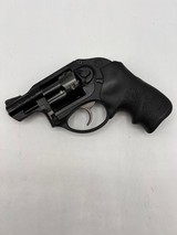 RUGER LCR .38 SPL +P - 2 of 3