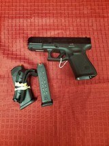 GLOCK 19 19 Gen 5 9MM LUGER (9X19 PARA) - 1 of 3