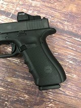GLOCK G-17 Gen 4 MOS w/ Vortex Viper Red Dot 9MM LUGER (9X19 PARA) - 2 of 3