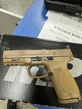 SMITH & WESSON M&P M2.0 FDE OR 9MM LUGER (9X19 PARA) - 2 of 3