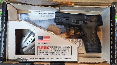 SMITH & WESSON 9 Shield 9MM LUGER (9X19 PARA)