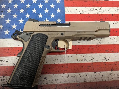 SIG SAUER 1911 EMPEROR SCORPION .45 ACP