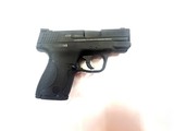 SMITH & WESSON m&p shield 40 .40 S&W - 2 of 2