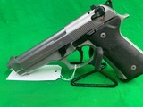 BERETTA 92FS 9MM LUGER (9X19 PARA)