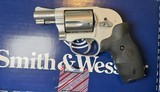 SMITH & WESSON 638-3 .38 SPL - 2 of 2