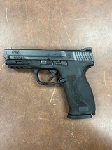 SMITH & WESSON M&P 9
M2.0 9MM LUGER (9X19 PARA) - 1 of 3