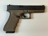 GLOCK 17gen 3 9MM LUGER (9X19 PARA) - 1 of 3