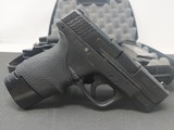 SMITH & WESSON m&p 40 sheild .40 S&W - 3 of 3