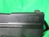 SMITH & WESSON M&P9 SHIELD 9MM LUGER (9X19 PARA) - 3 of 3