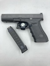 GLOCK 22 G22 GEN 4 .40 S&W - 1 of 3