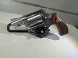 SMITH & WESSON MODEL 60 .38 SPL - 1 of 3