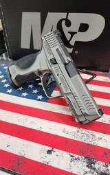 SMITH & WESSON M&P9 M2.0 METAL OR 9MM LUGER (9X19 PARA) - 2 of 3