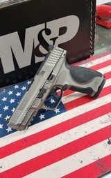 SMITH & WESSON M&P9 M2.0 METAL OR 9MM LUGER (9X19 PARA) - 1 of 3