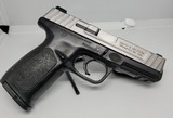 SMITH & WESSON SD40VE .40 S&W - 2 of 3