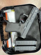 GLOCK 19C GEN 4 9MM LUGER (9X19 PARA) - 2 of 3