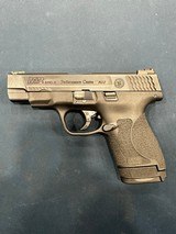 SMITH & WESSON M&P 9 Shield 2.0 Performance Center 9MM LUGER (9X19 PARA) - 1 of 3