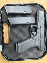 GLOCK 17 GEN 5 9MM LUGER (9X19 PARA) - 2 of 3