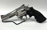 SMITH & WESSON 686-6 .357 MAG