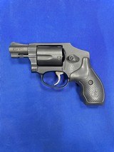 SMITH & WESSON MODEL 442 AIRWEIGHT .38 SPL - 2 of 3