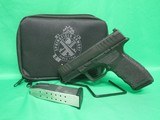 SPRINGFIELD ARMORY HELLCAT PRO 9MM LUGER (9X19 PARA) - 1 of 3
