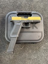 GLOCK 17 Gen 5 cerakote gold 9MM LUGER (9X19 PARA) - 2 of 3