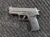 SIG SAUER P229 DAO .40 S&W - 1 of 2