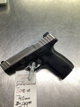 SMITH & WESSON SD40 VE .40 S&W - 1 of 2