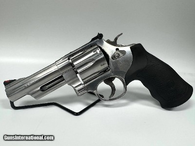SMITH & WESSON 629-2 .44 MAGNUM