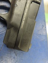 SMITH & WESSON M&P40 SHIELD .40 S&W - 2 of 3