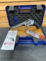 SMITH & WESSON 629 CLASSIC .44 MAGNUM - 1 of 3