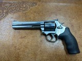 SMITH & WESSON 686 .357 MAG - 1 of 3