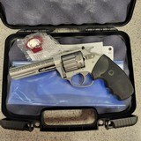 CHARTER ARMS TARGET PATHFINDER .22 WMR - 1 of 2