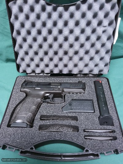 HECKLER & KOCH VP 9 9MM LUGER (9X19 PARA)