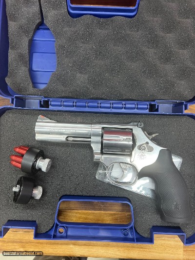 SMITH & WESSON 686 PLUS .357 MAG
