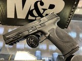 SMITH & WESSON M&P 2.0 9MM LUGER (9x19 PARA) - 1 of 3