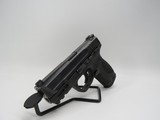 SMITH & WESSON M&P40 .40 S&W - 2 of 3