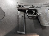 SMITH & WESSON M&P 40 M2.0 .40 S&W - 2 of 3